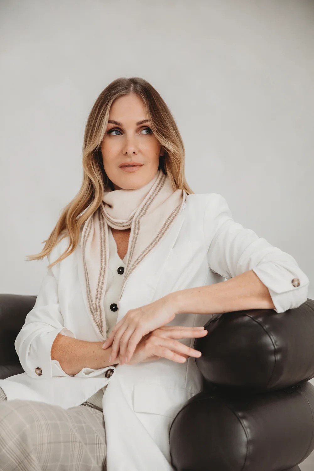 Elie Beaumont triangle wool neck scarf oat