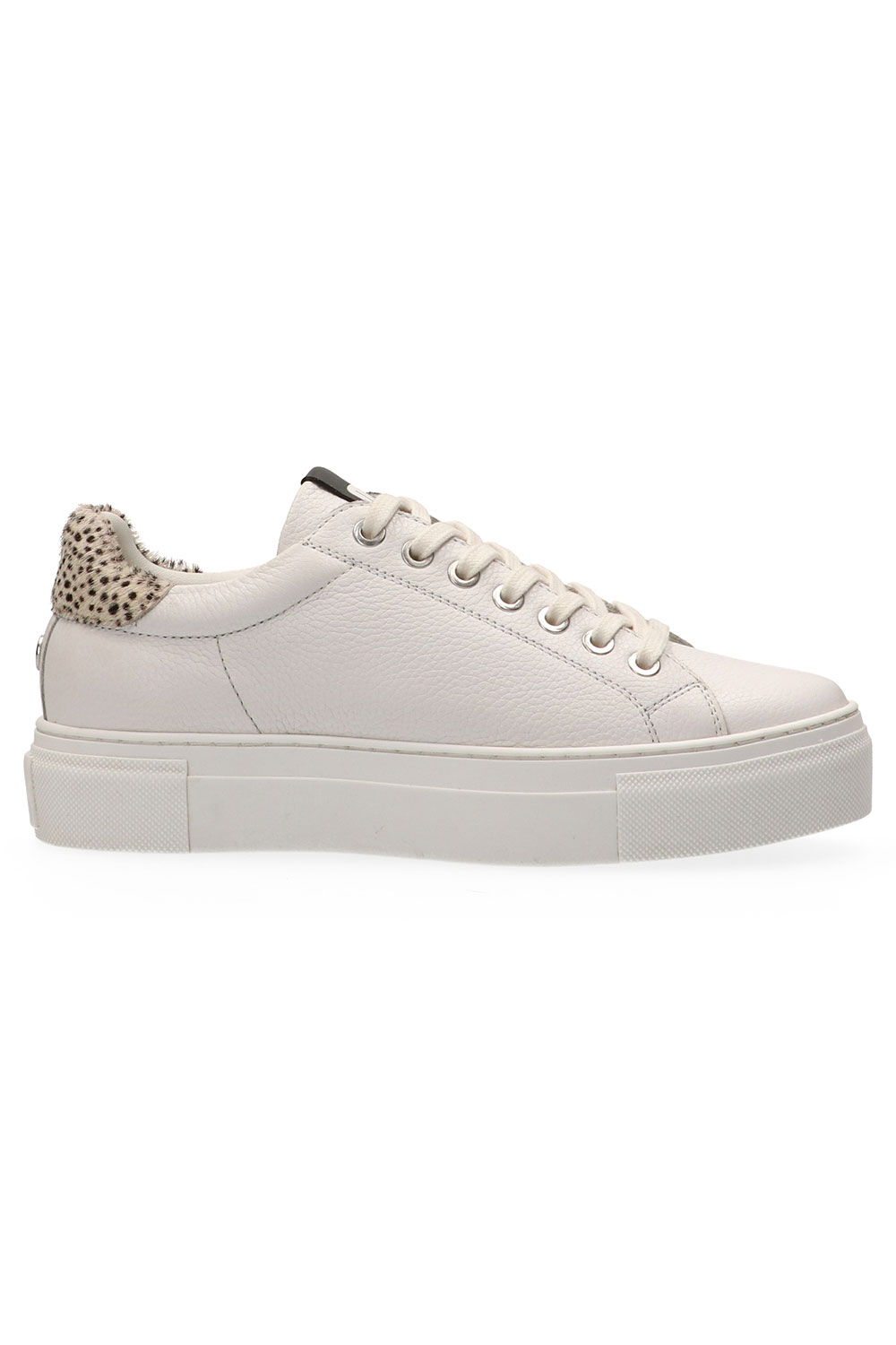 Maruti : Ted White Leather Trainer - jojo Boutique