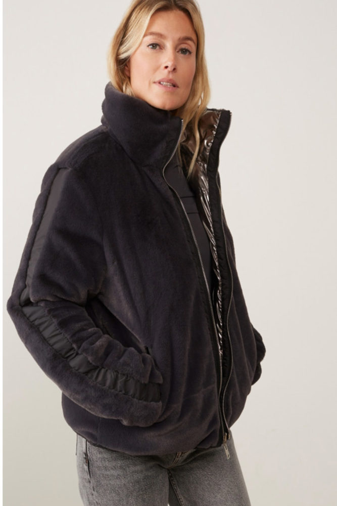 YAYA fauxfur reversable bomber jacket