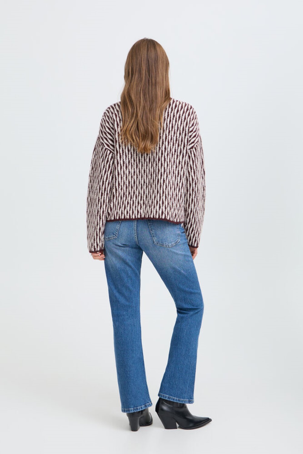 b.young byojula fig abstract jumper2