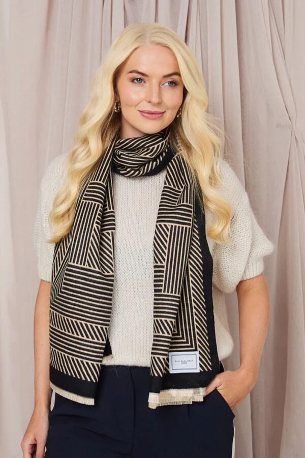 elie beaumont geometric back sand scarf