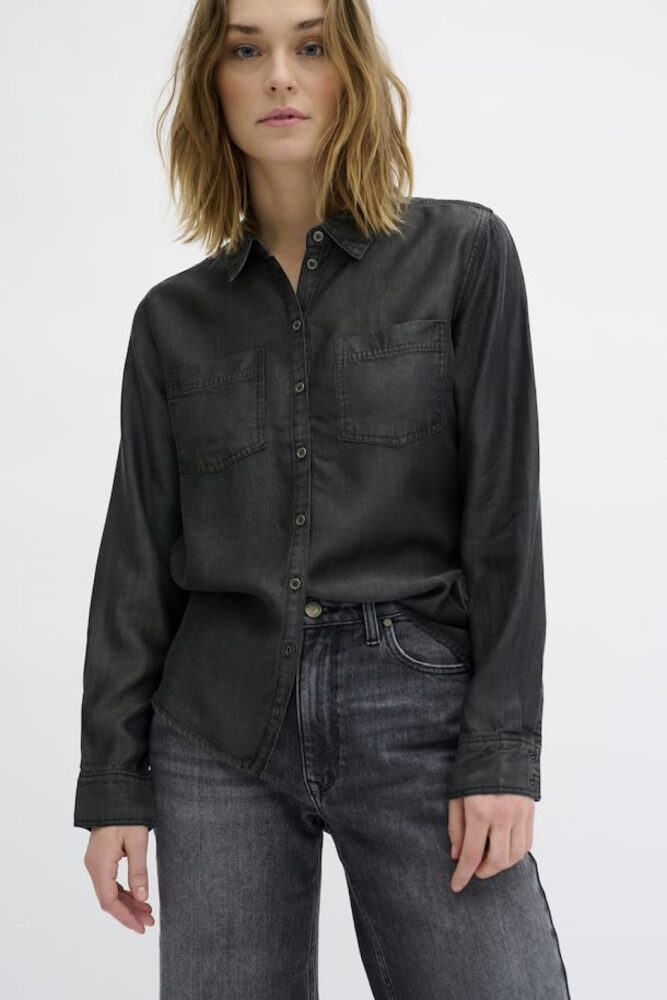 grey wash 15 the denim shirt my essential wardrobe1