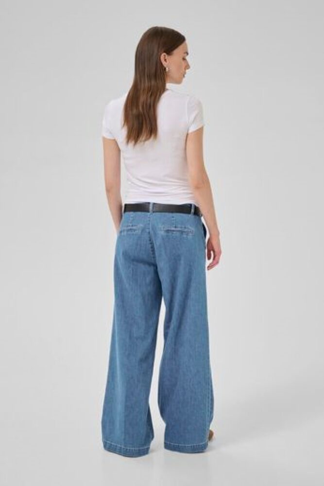 my essential wardrobe soffi jean medium wash2