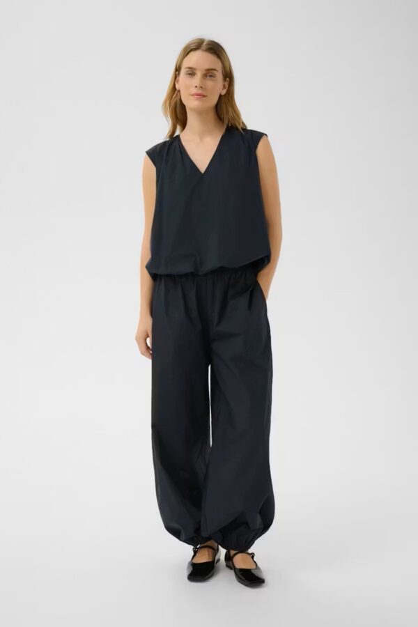 part two digthe navy trousers