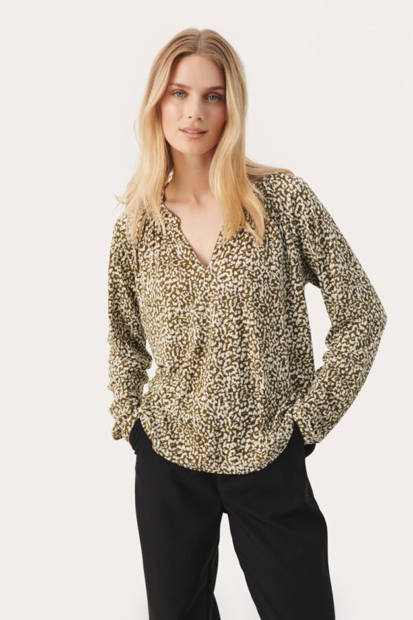 part two mileas leo blouse(main)