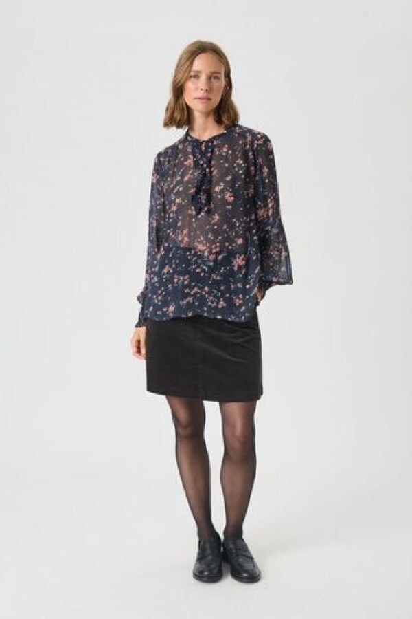 part two varinka blouse