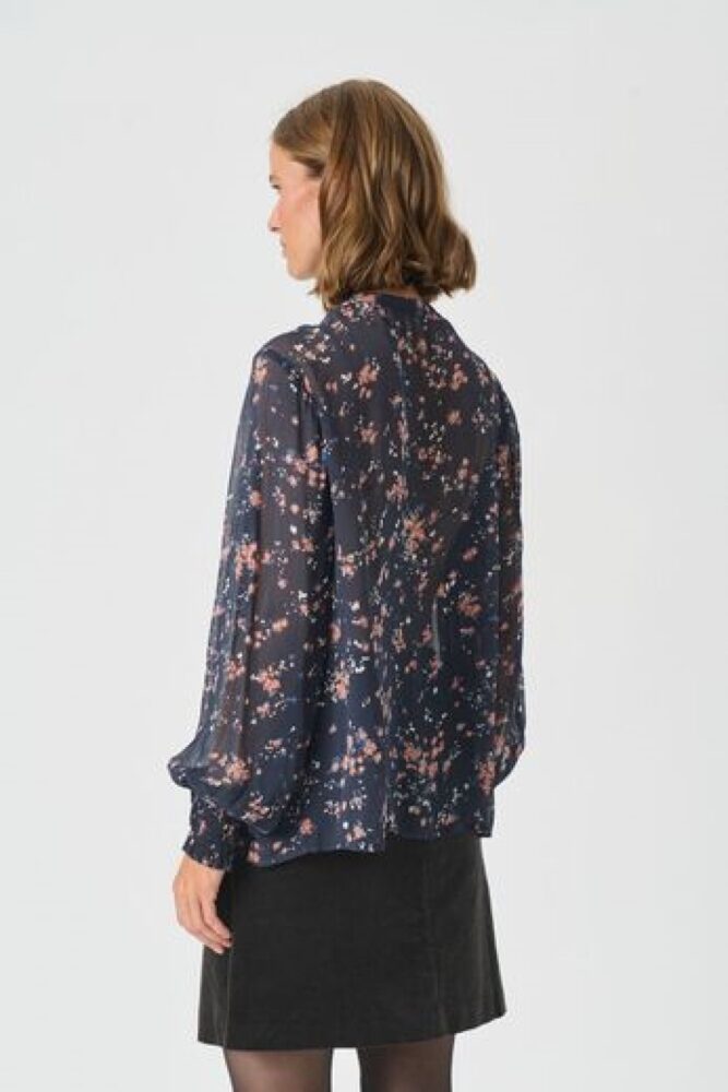 part two varinka blouse1
